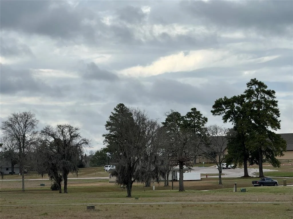 Photo of 20 Meadow Lake
