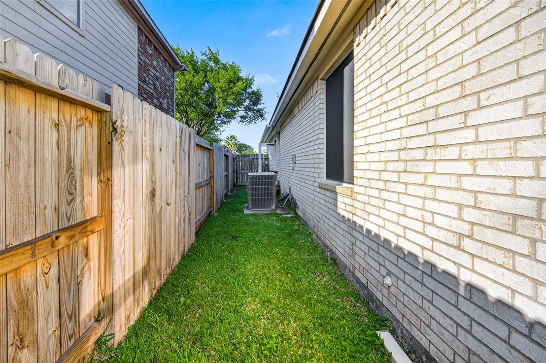 Photo of 10330 Sage Brook Drive