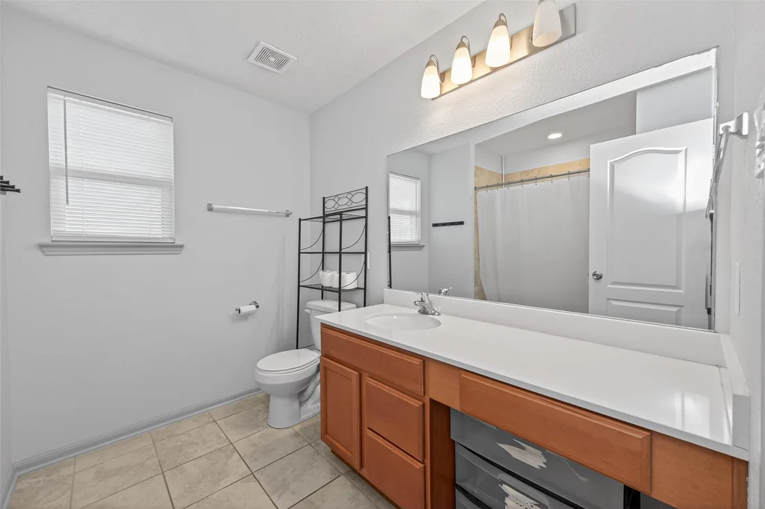 Photo of 1167 Clonmore Court