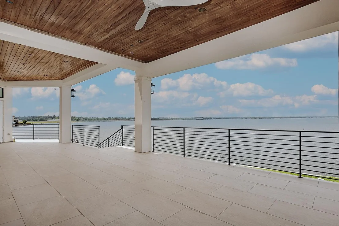 Photo of 12361 Oak Cove Pointe