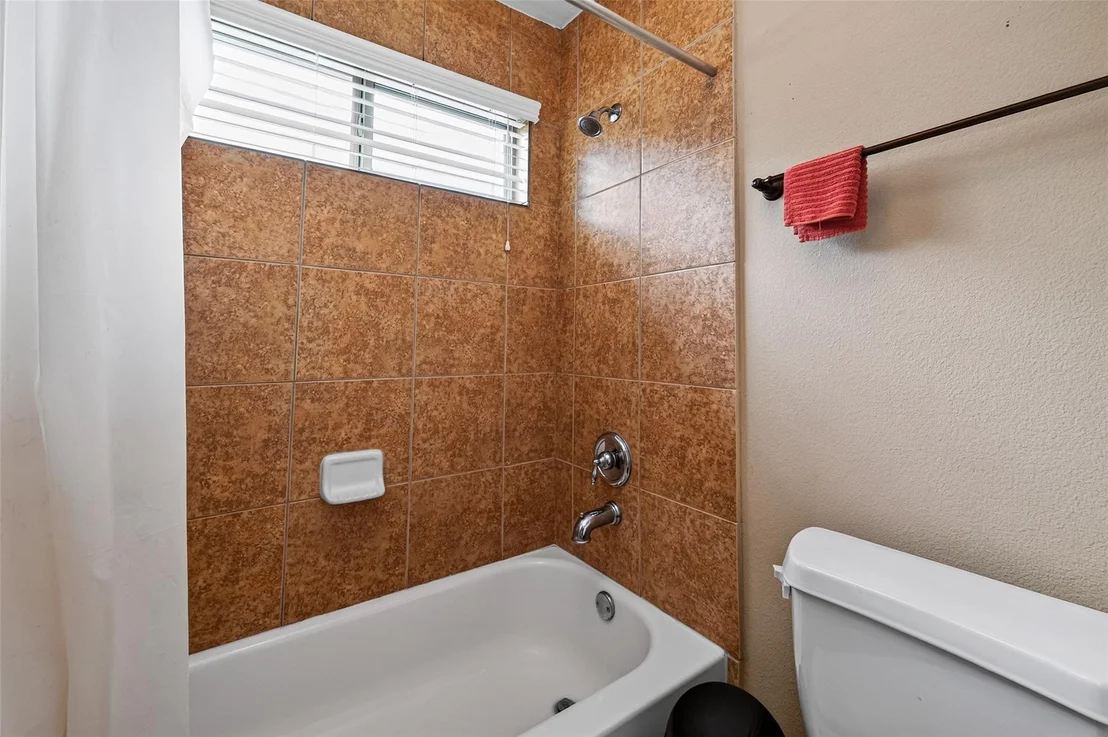 Photo of 2206 Montclair Oaks Lane