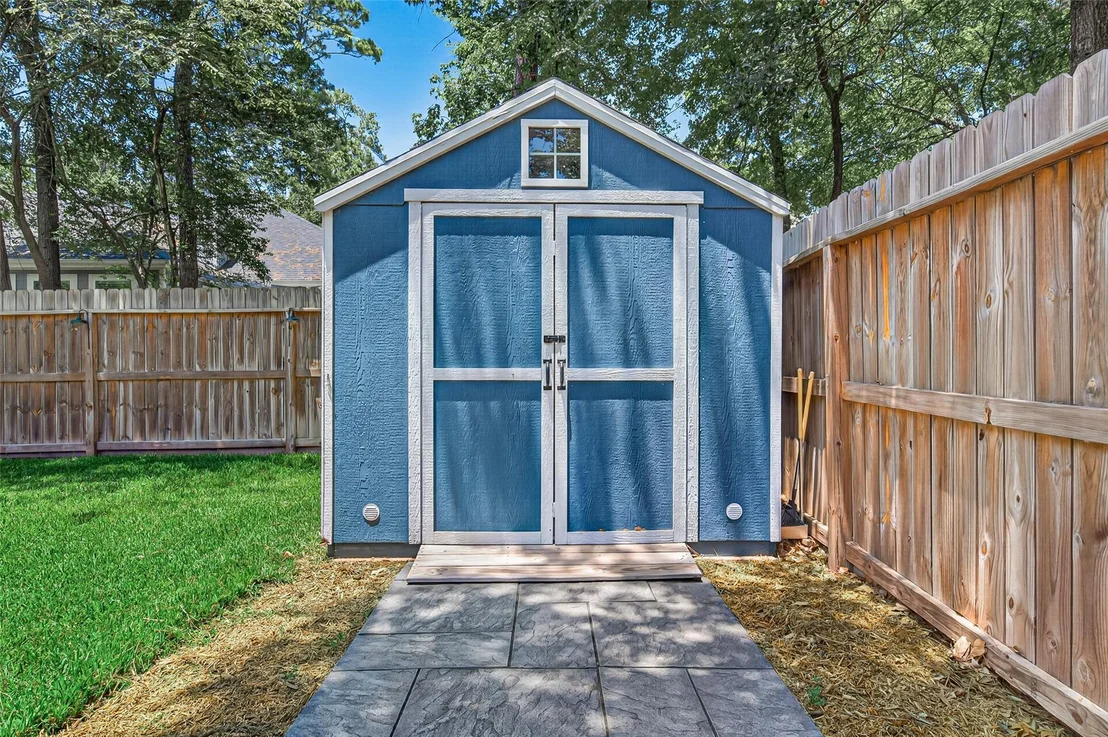 Photo of 12430 Longfellow Drive