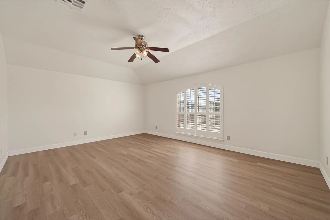 Photo of 15910 Clayton Bend Drive