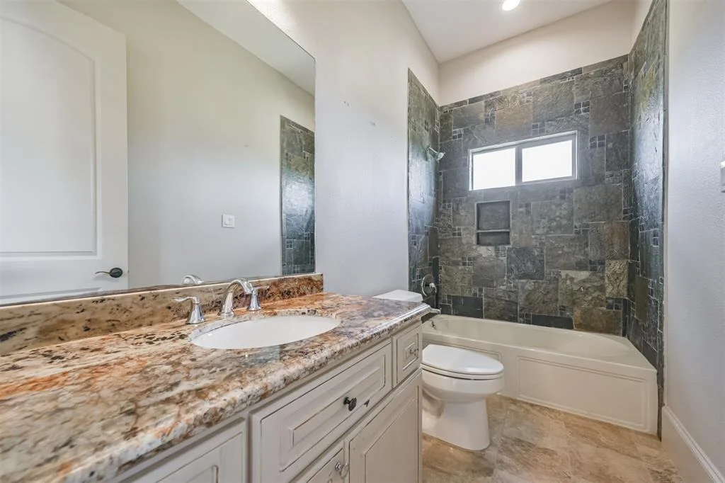 Photo of 317 Red Oak Drive