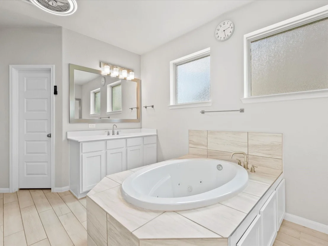 Photo of 262 Peninsula Point Drive