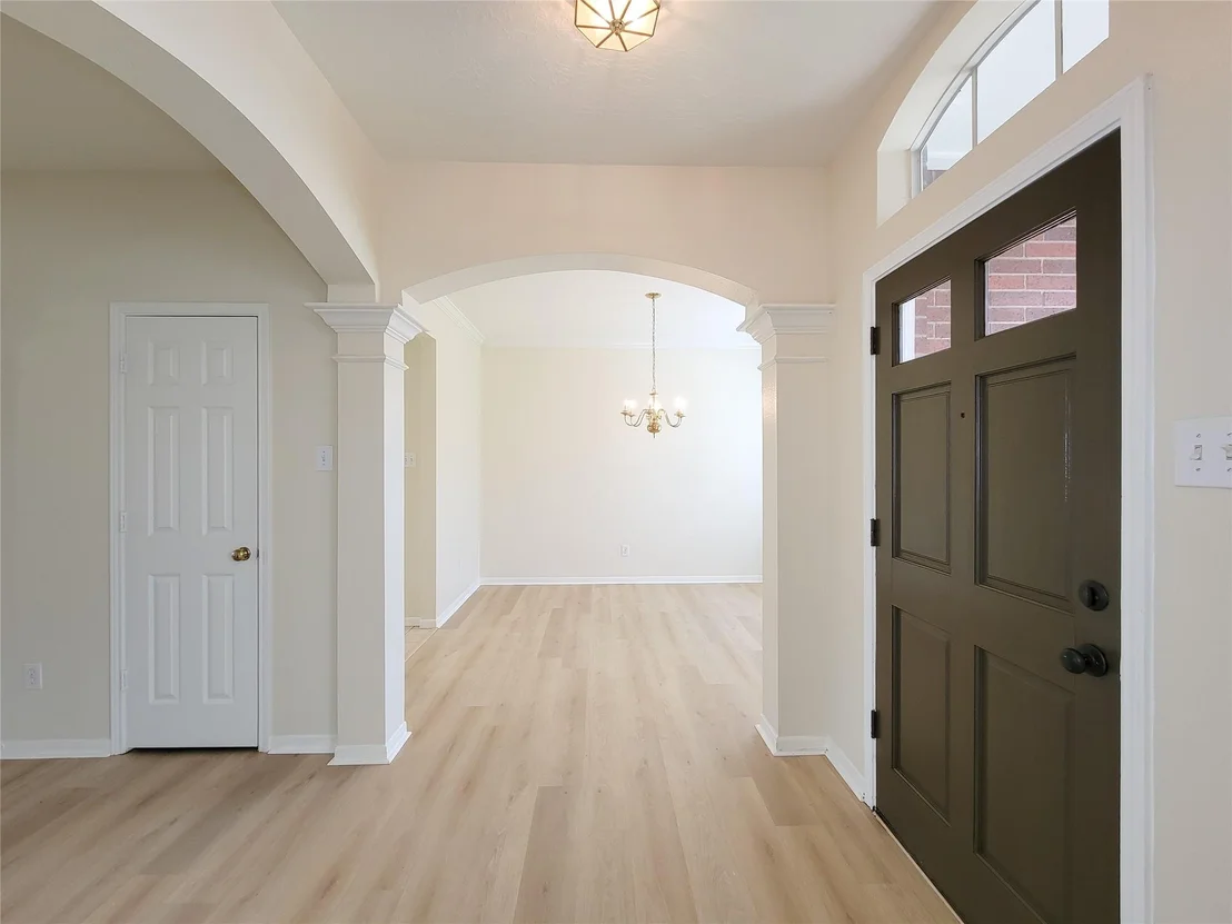 Photo of 17314 Winfield Square