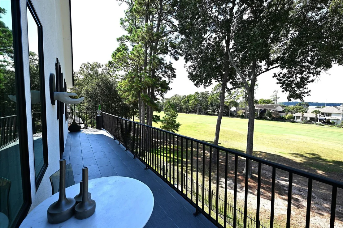 Photo of 38 Fairway Park