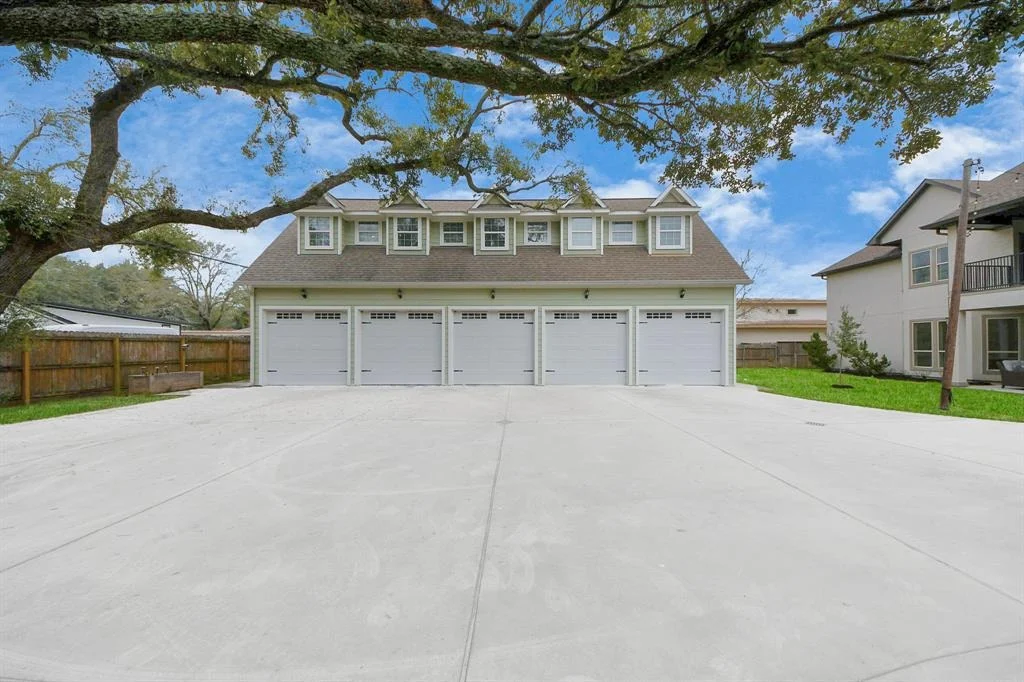 Photo of 2203 Peppermill Road