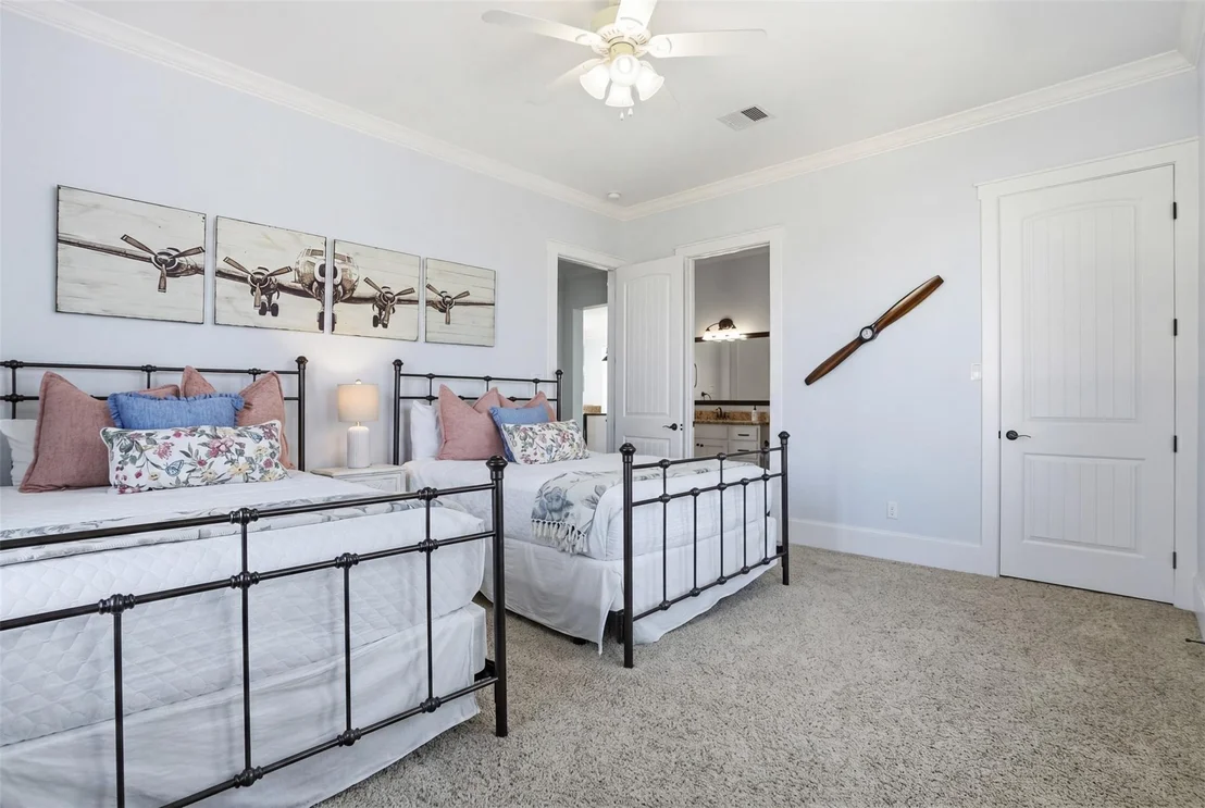 Photo of 11622 Beachside