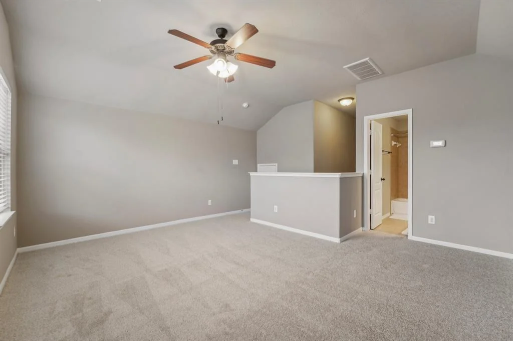 Photo of 2125 Mooncrest Drive