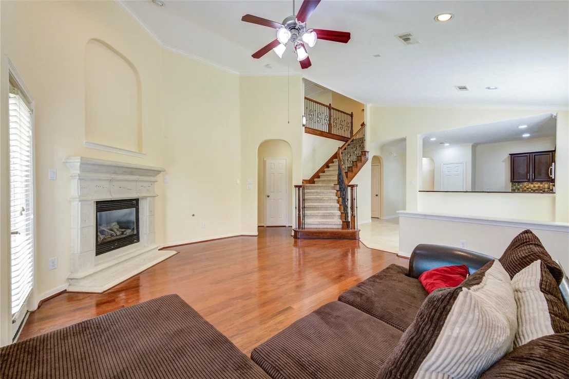Photo of 2844 Torano