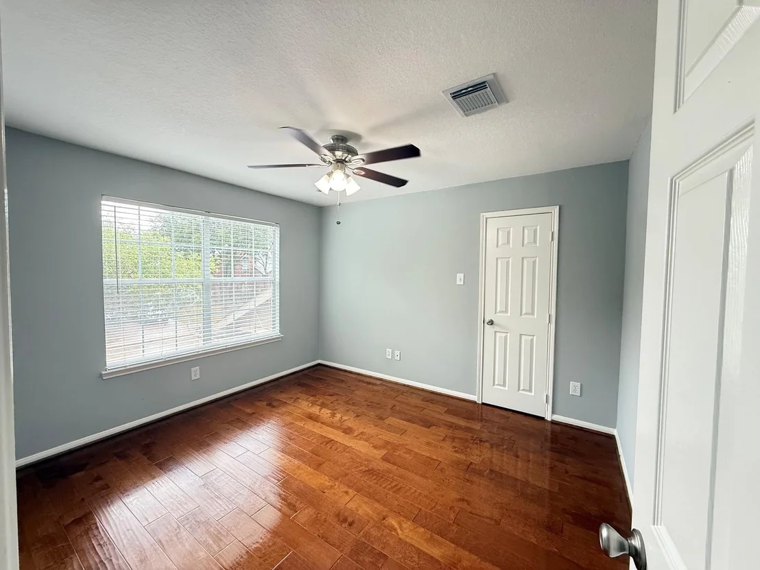 Photo of 19522 Fernhaven Drive