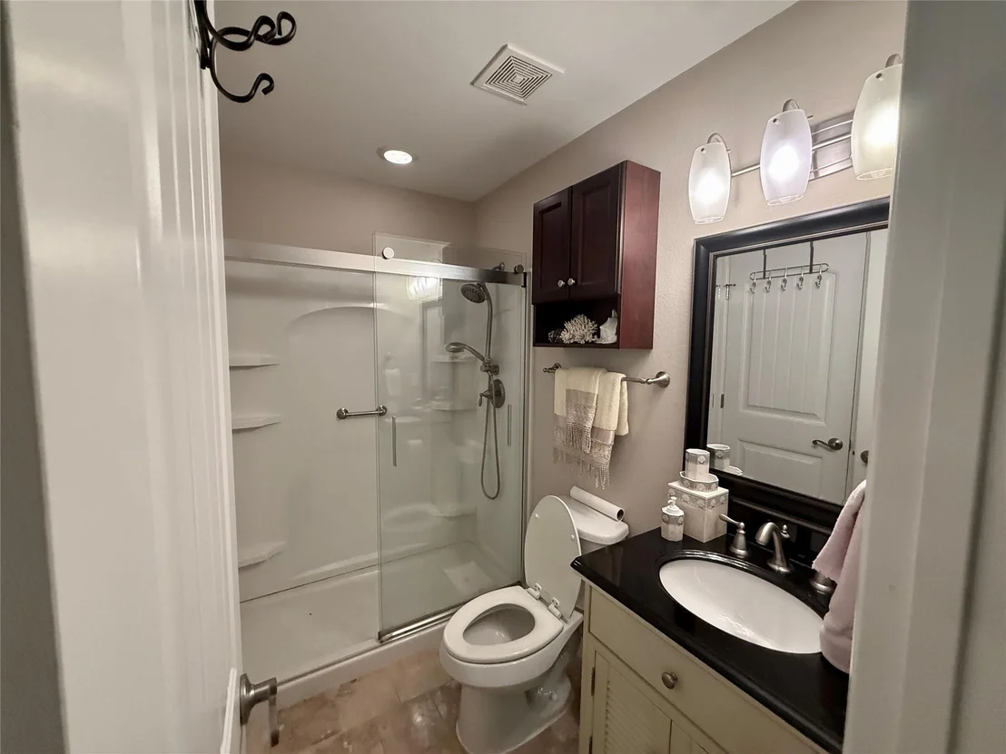 Photo of 200 Dewberry