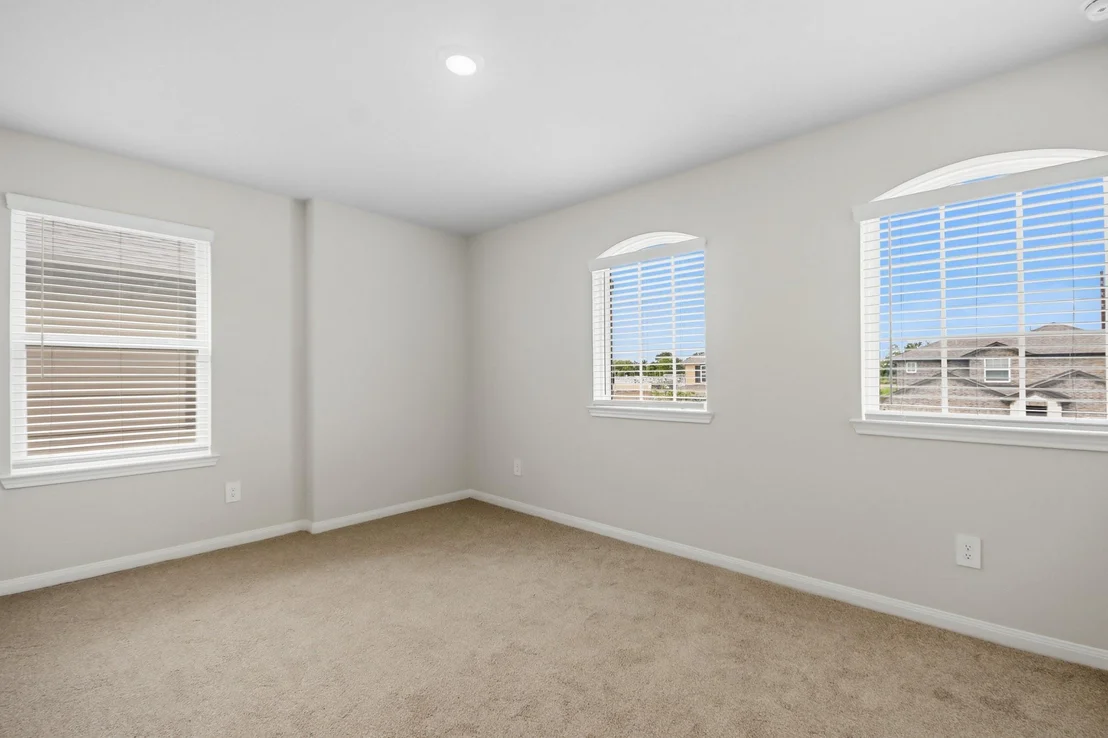 Photo of 10723 Cliffs View Drive