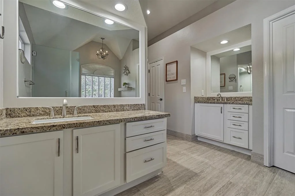 Photo of 86 S Clovergate Circle