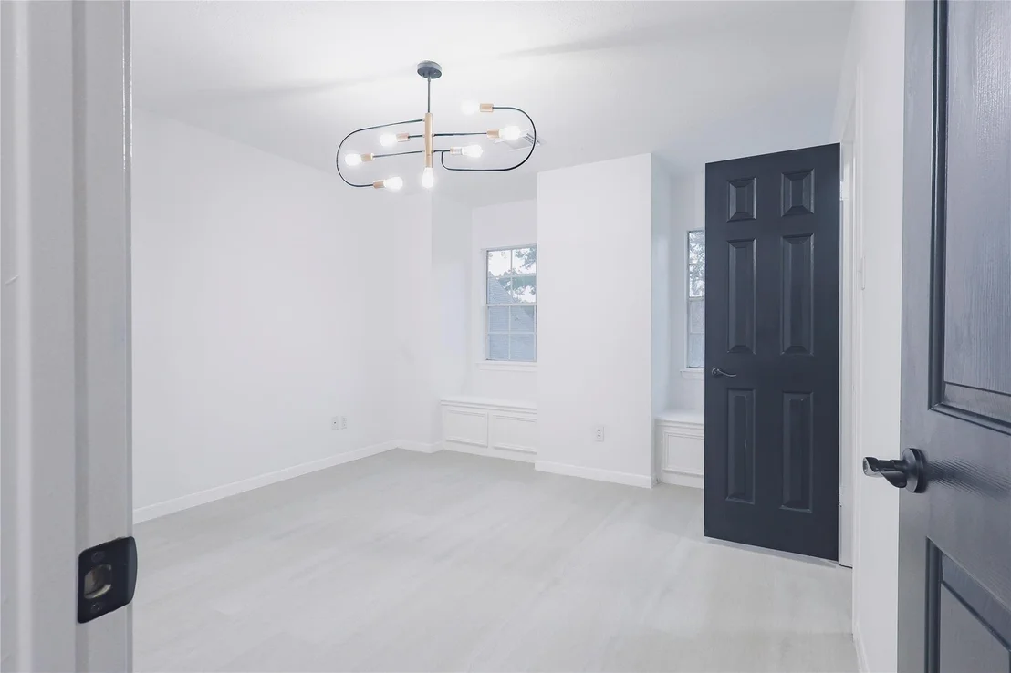 Photo of 17527 Sandy Cliffs Drive