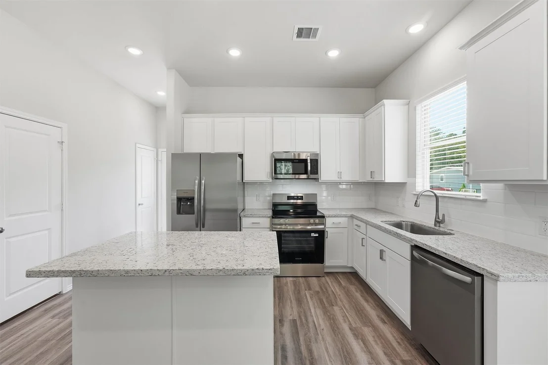 Photo of 15608 Sycamore Drive