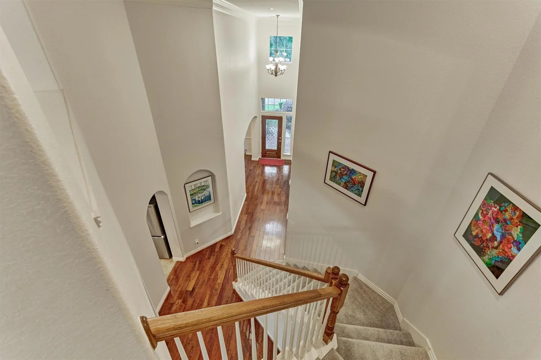 Photo of 11 N French Oaks Circle
