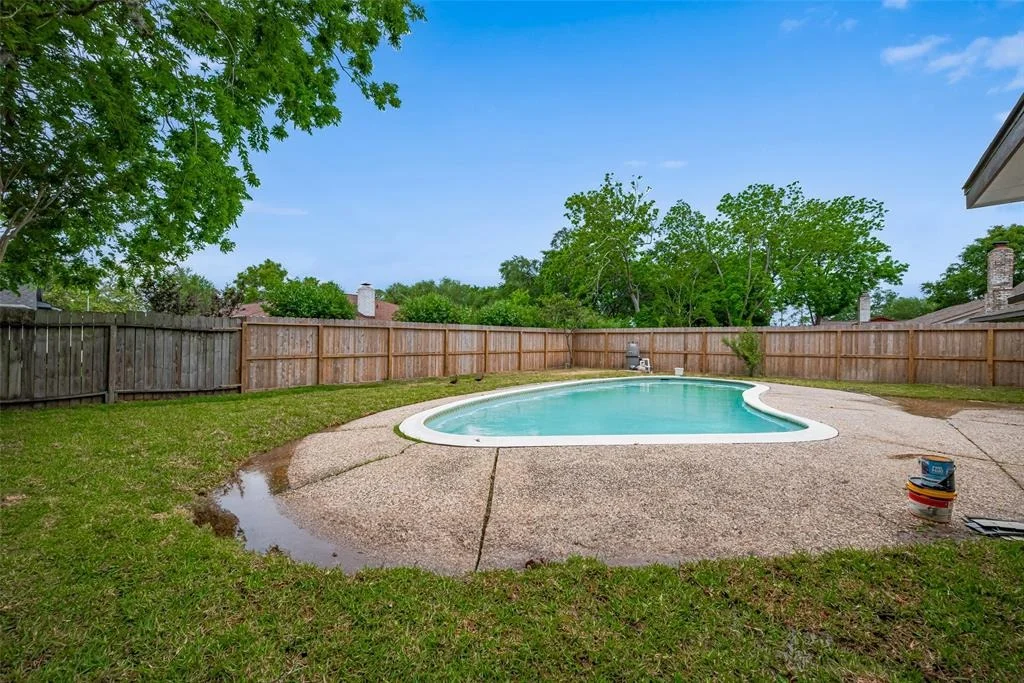 Photo of 839 Voyager Drive