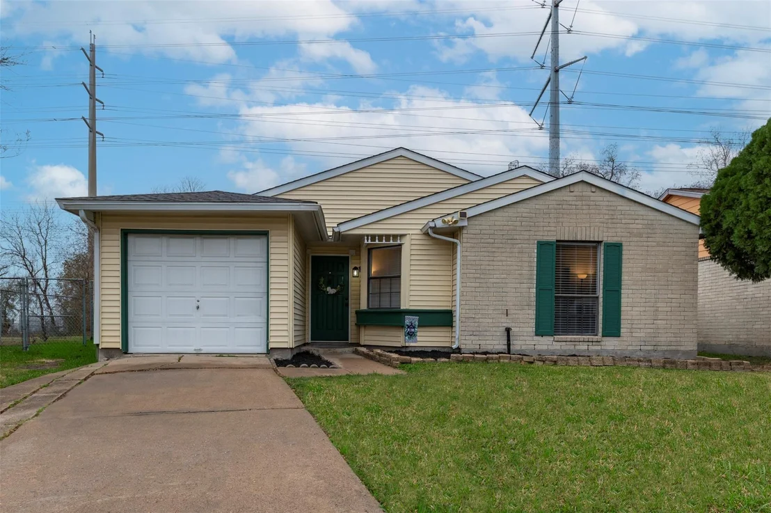 Photo of 14323 Edenglen Drive