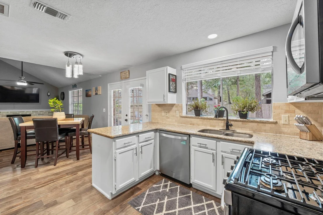 Photo of 94 Rockridge Drive