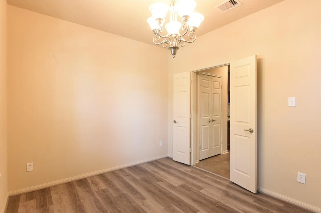 Photo of 118 E Lasting Spring Circle