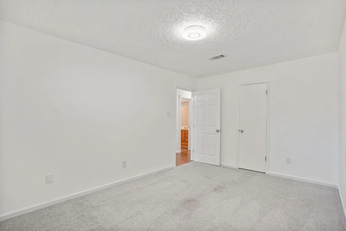 Photo of 9731 Shell Rock Road