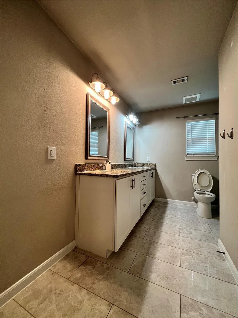 Photo of 203 Acorn Tree Court