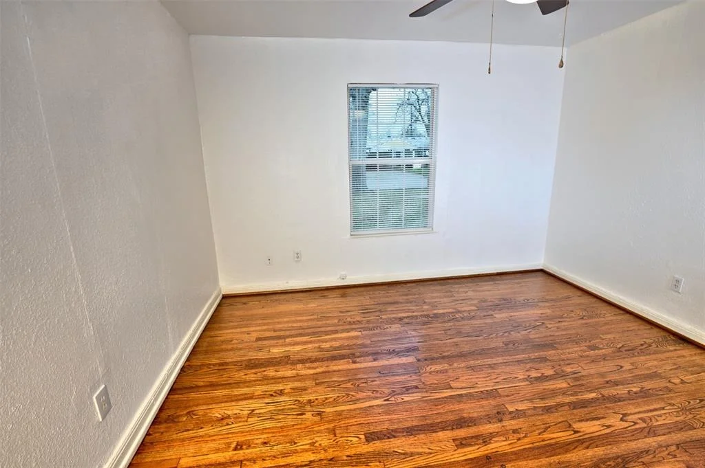 Photo of 3914 Alberta Street