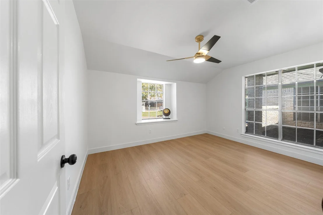 Photo of 5607 Arncliffe Drive