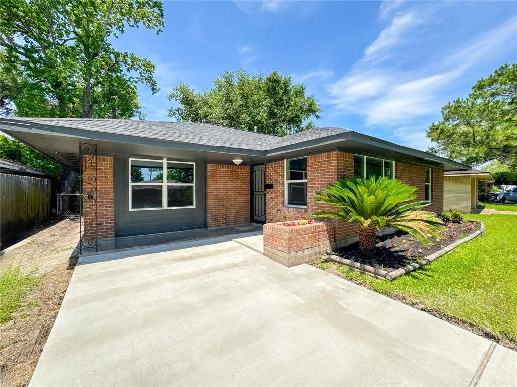 Photo of 1027 Globe Street
