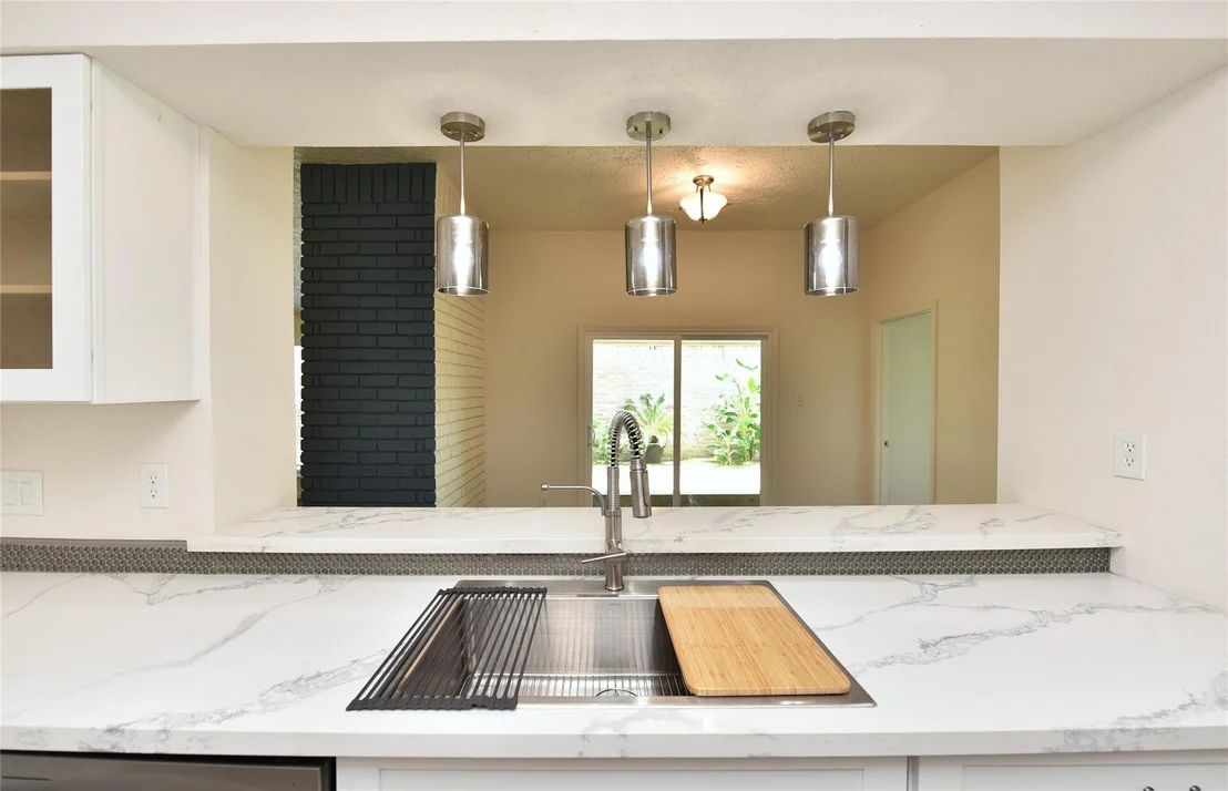 Photo of 16007 Ridgegreen Drive