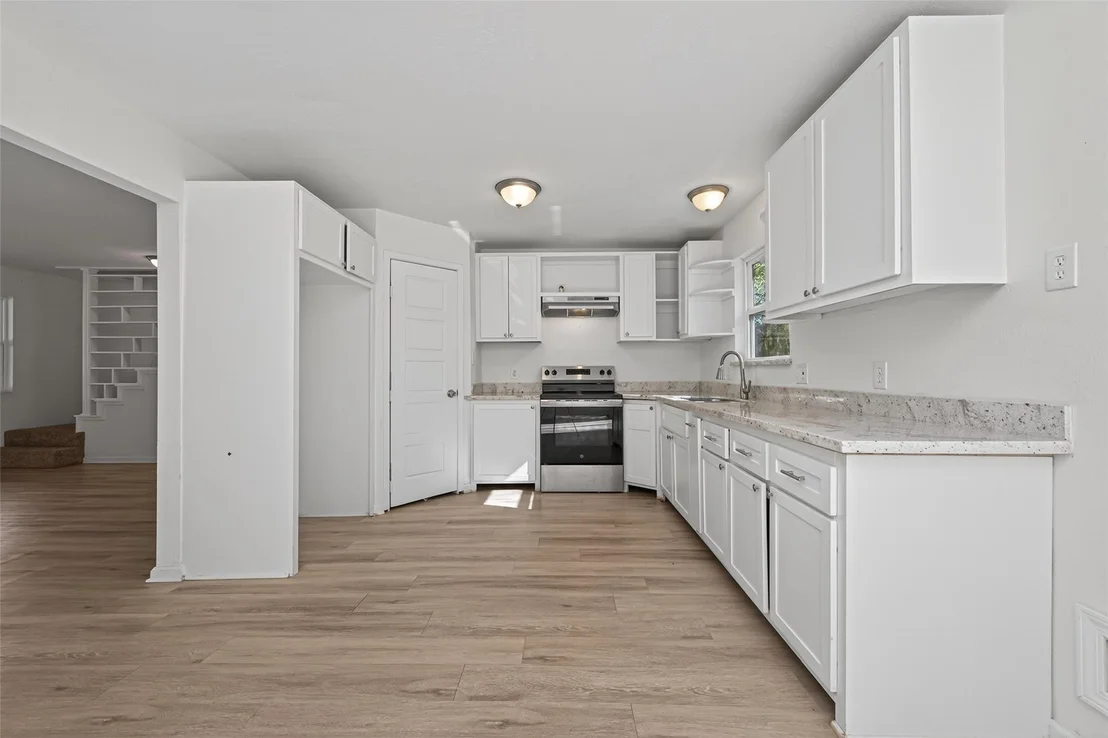 Photo of 170 Walter Drive