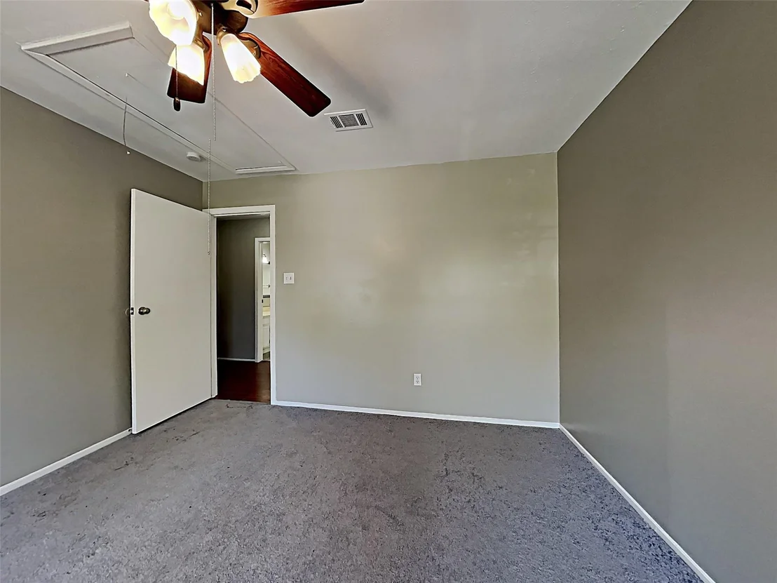 Photo of 2902 Clear Ridge Drive