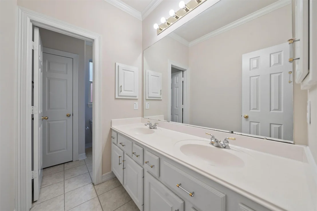 Photo of 14415 Spring Mountain Drive