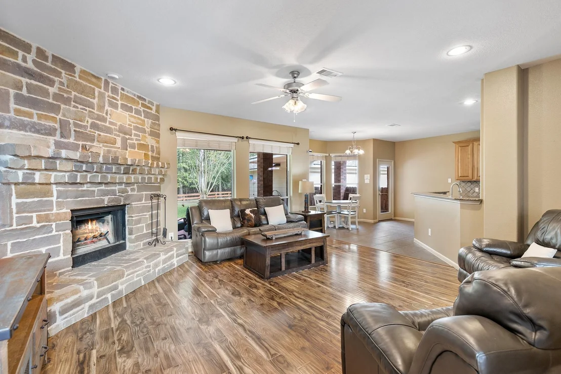 Photo of 1003 Commons Waterway Drive
