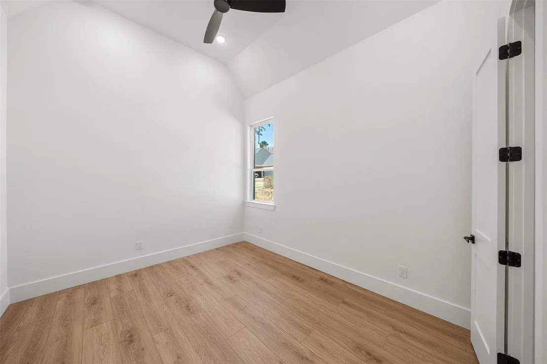 Photo of 258 Pinerock Lane