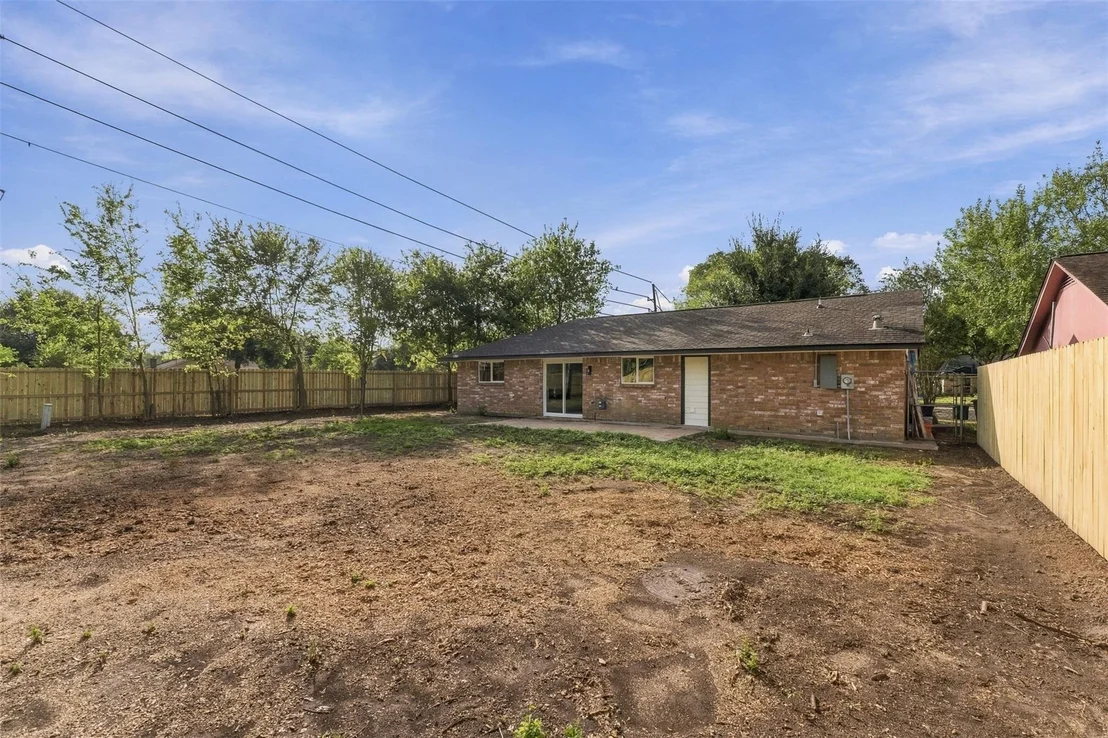 Photo of 7502 Woodsman Trail