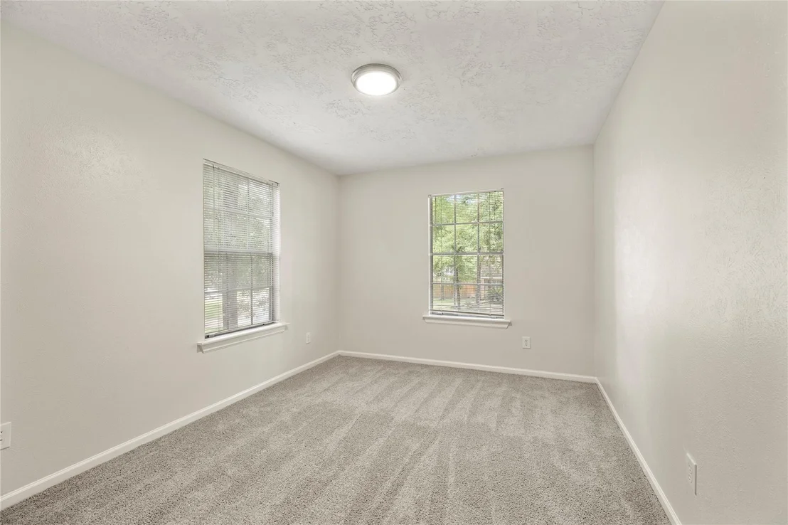 Photo of 12 S Cypress Pine Drive