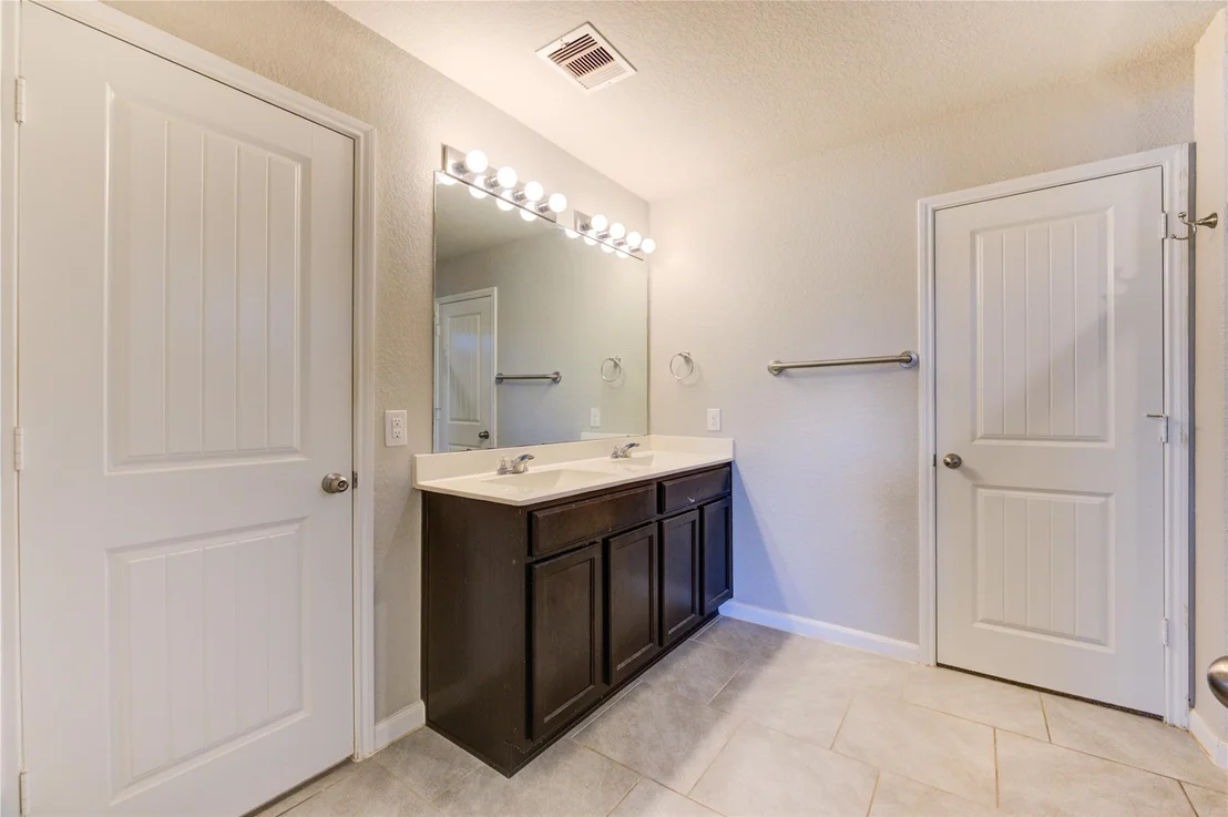 Photo of 3939 Mcdonough Way
