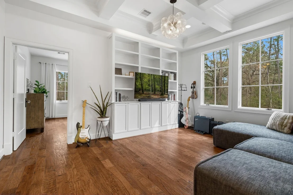 Photo of 10 Riata Drive