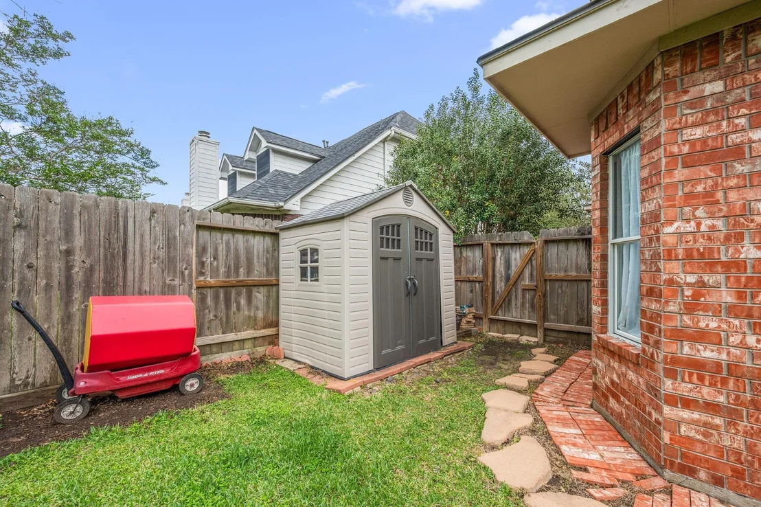 Photo of 814 Legend Spring Drive
