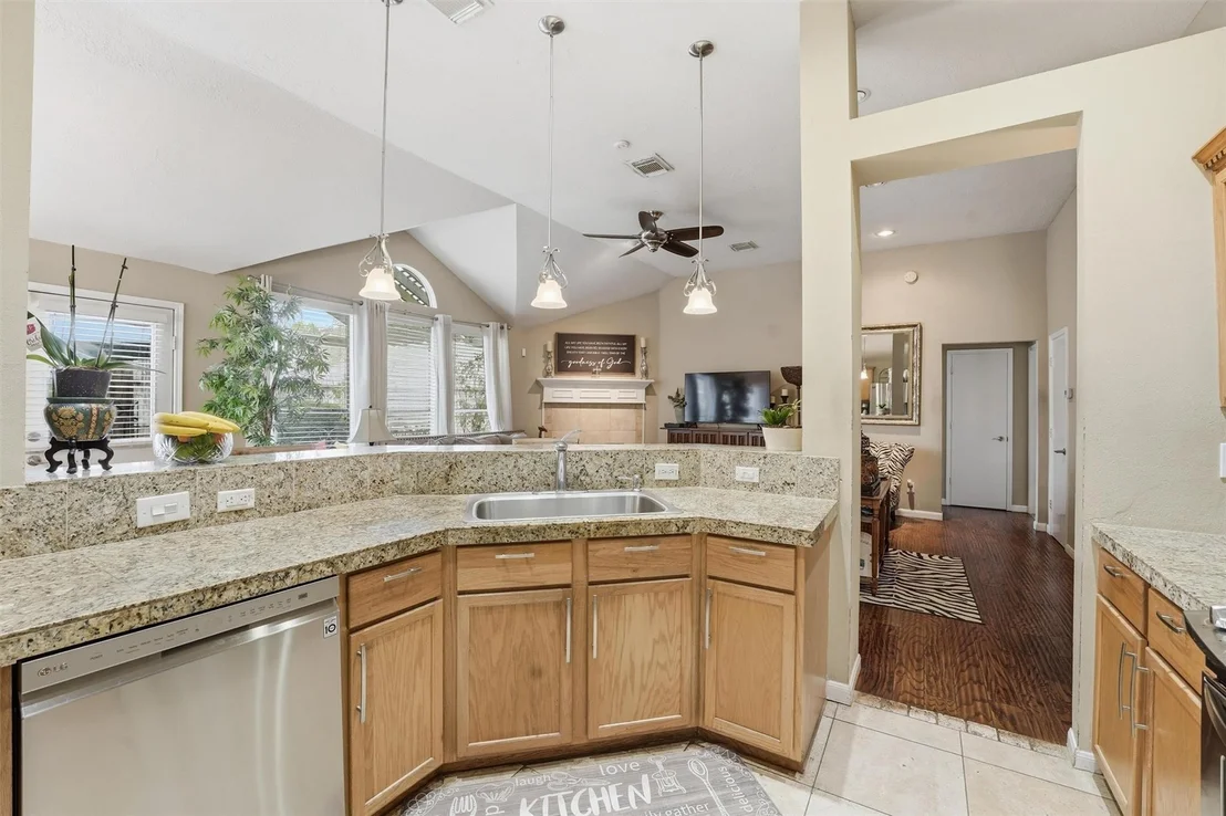 Photo of 19319 Pine Cluster Lane