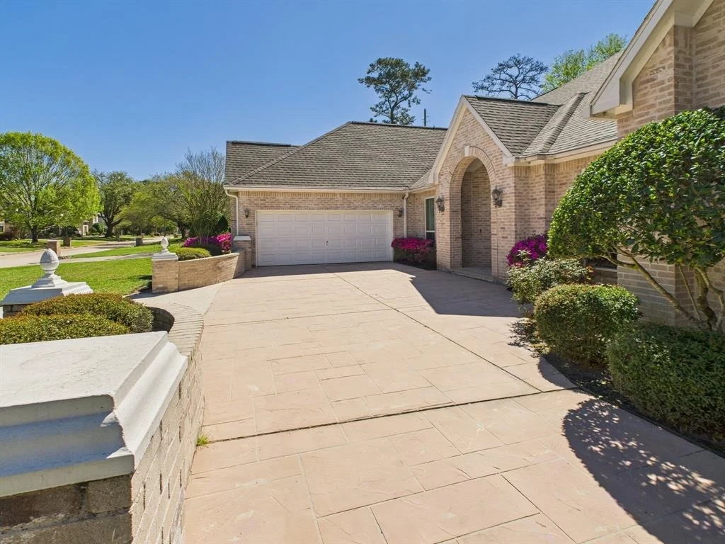 Photo of 8022 Rebawood Drive