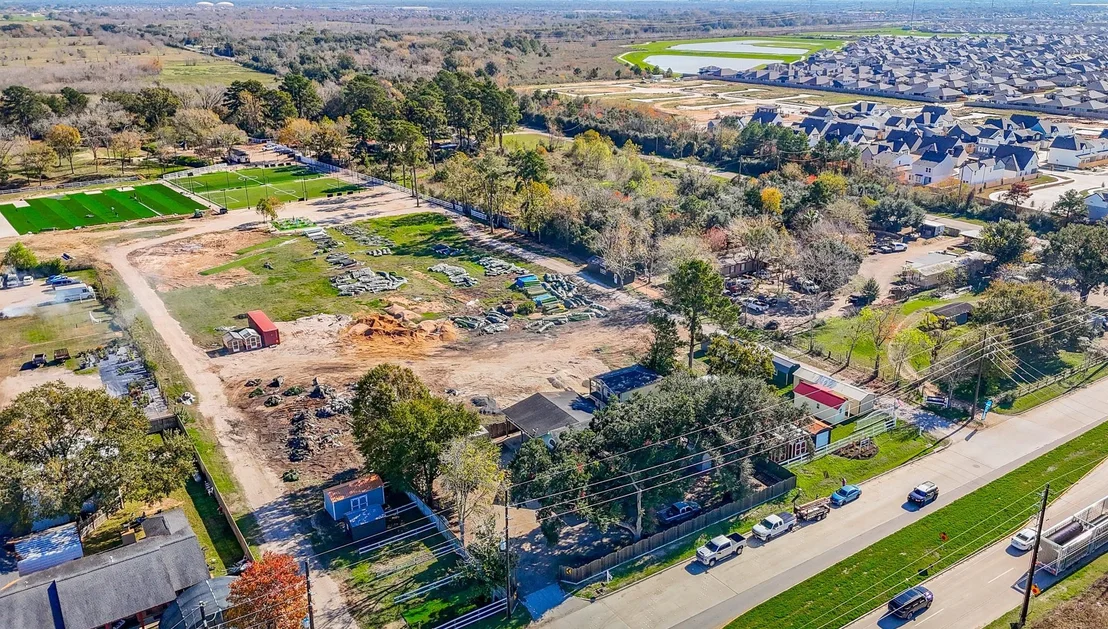 Photo of 5030 Peek Road