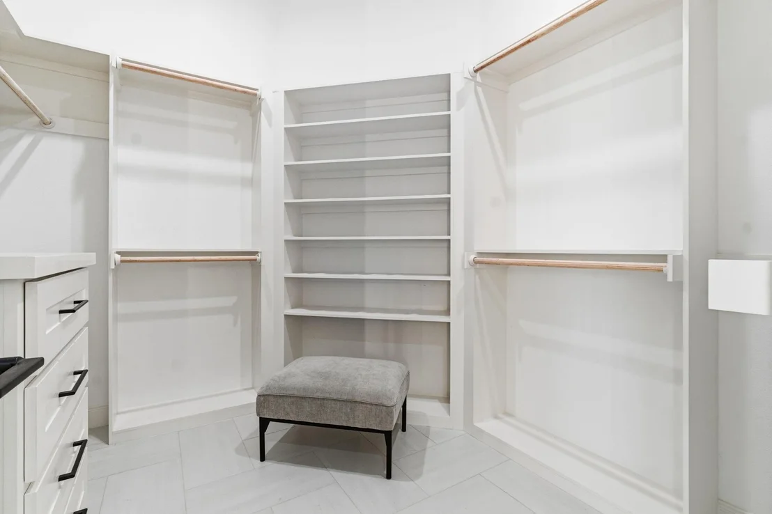 Photo of 255 Peninsula Drive