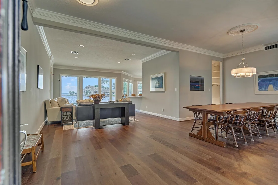 Photo of 469 Edgewood Drive