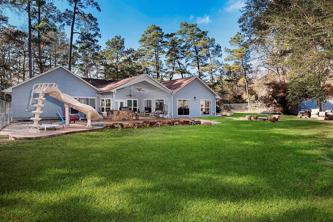 Photo of 44 Lake Forest Circle