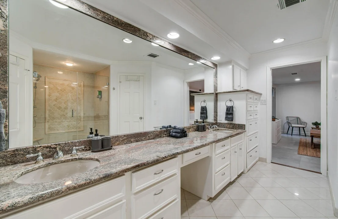 Photo of 5135 Westerham Place