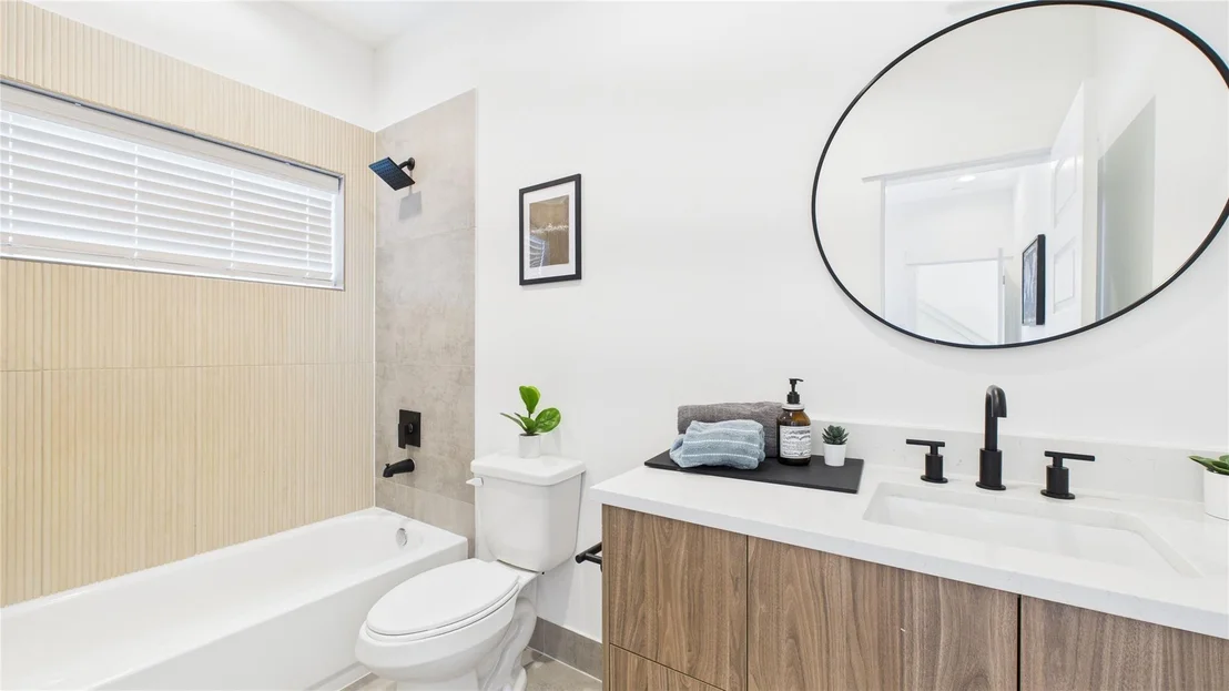 Photo of 2424 Freeman Street